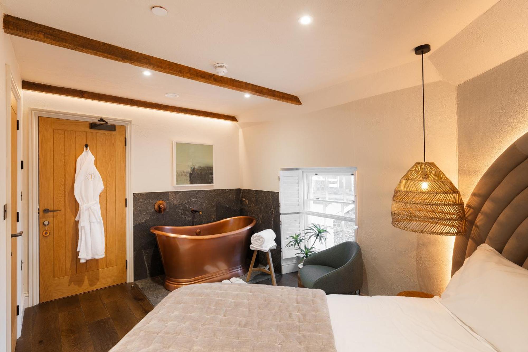 Hive Townhouse Hotel Aberaeron Eksteriør billede